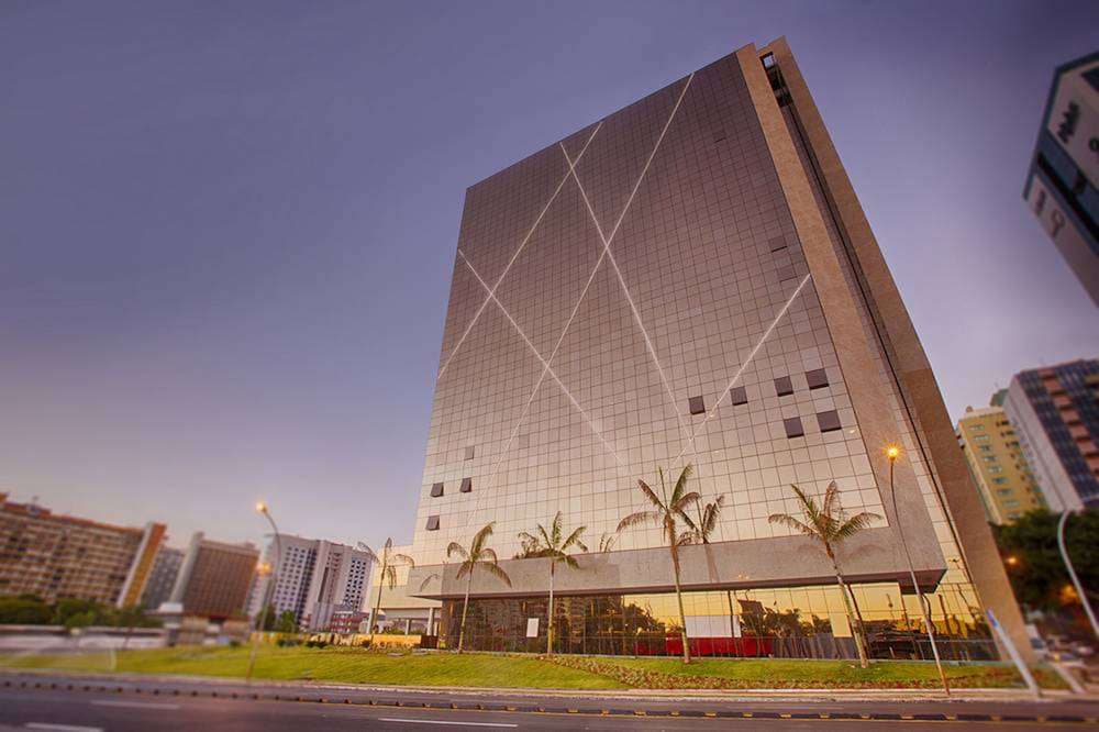 Фото Cullinan Hplus Premium