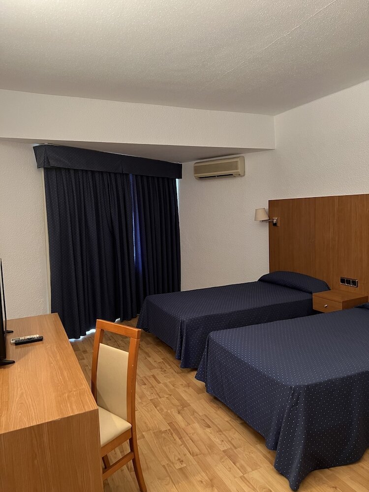 Фото Hotel El Cisne