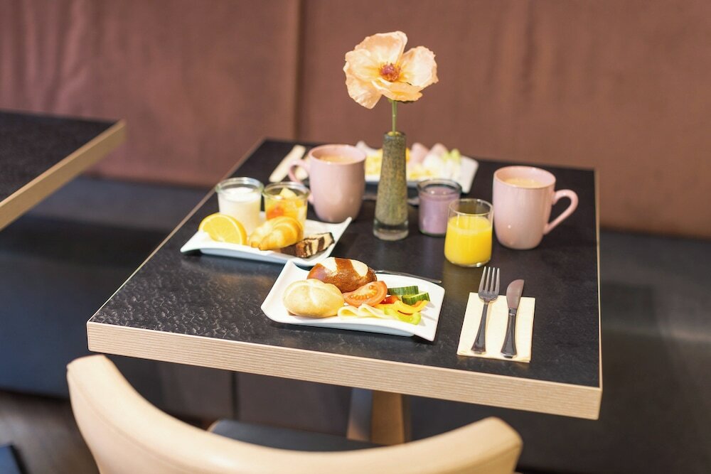 Фото Leonardo Hotel Vienna Westbahnhof