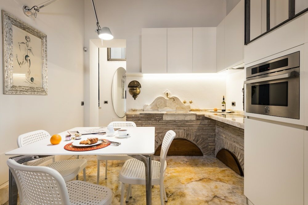 Фото Palazzo delle Pietre Luxury Apartments