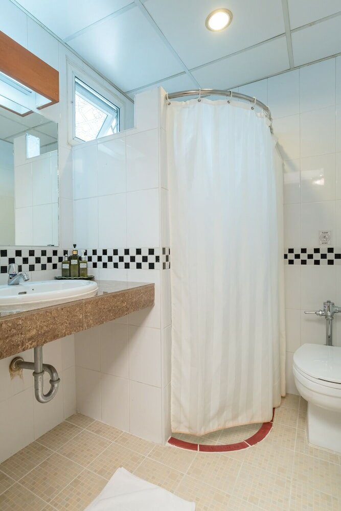 Фото New Siam III