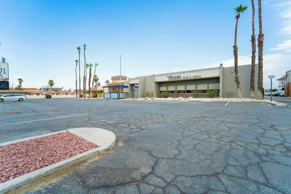 Фото Royal Plaza Inn