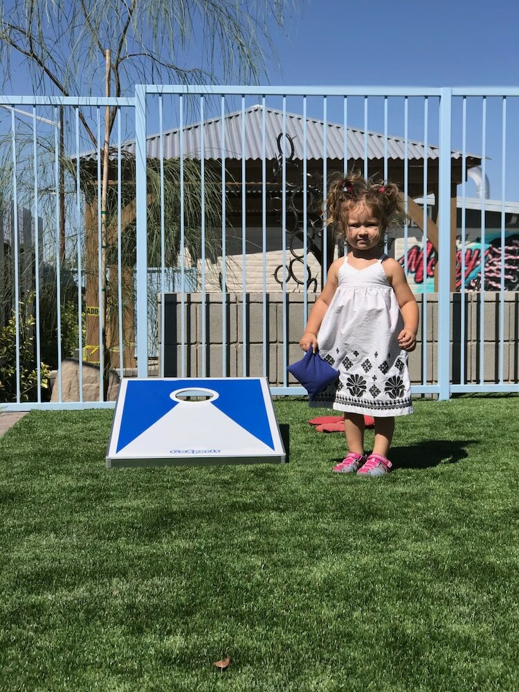 Фото Hotel McCoy - Art, Coffee, Beer, Wine