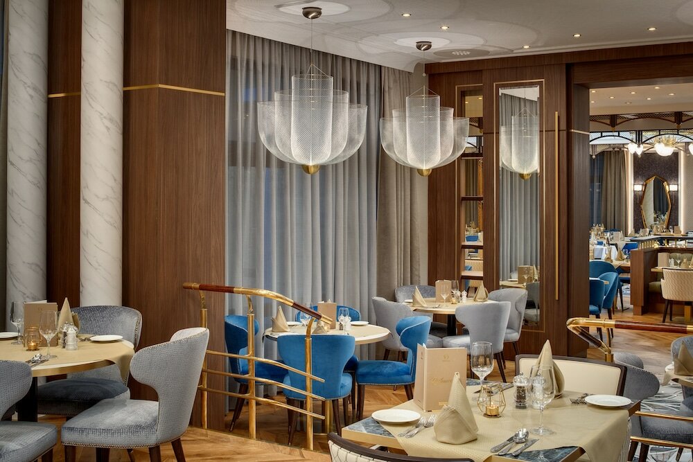 Фото 194355623668