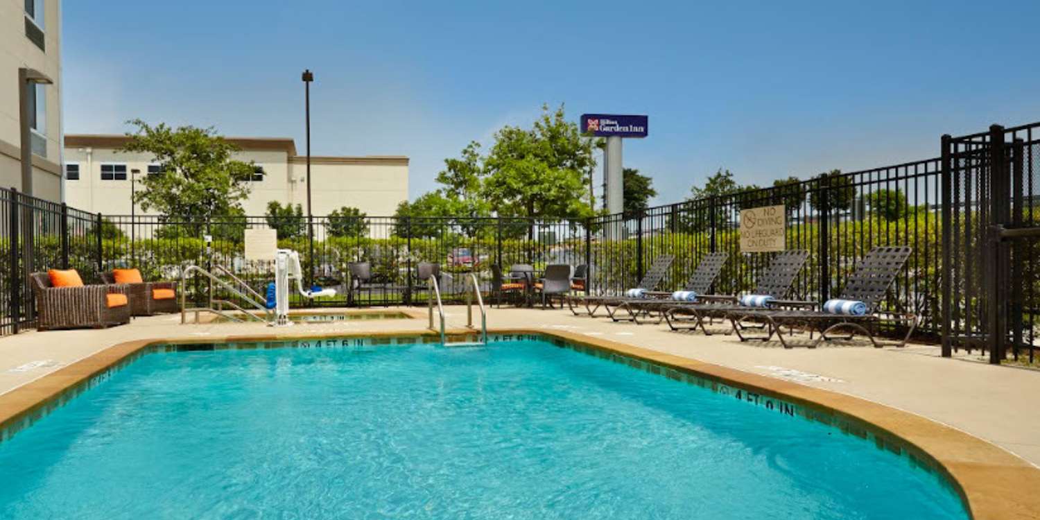 Фото Hilton Garden Inn Austin North