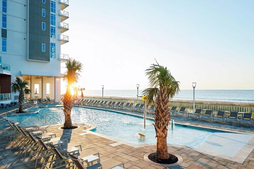 Гостиница Hilton Grand Vacations Club Ocean Enclave Myrtle Beach в Миртл-Бич