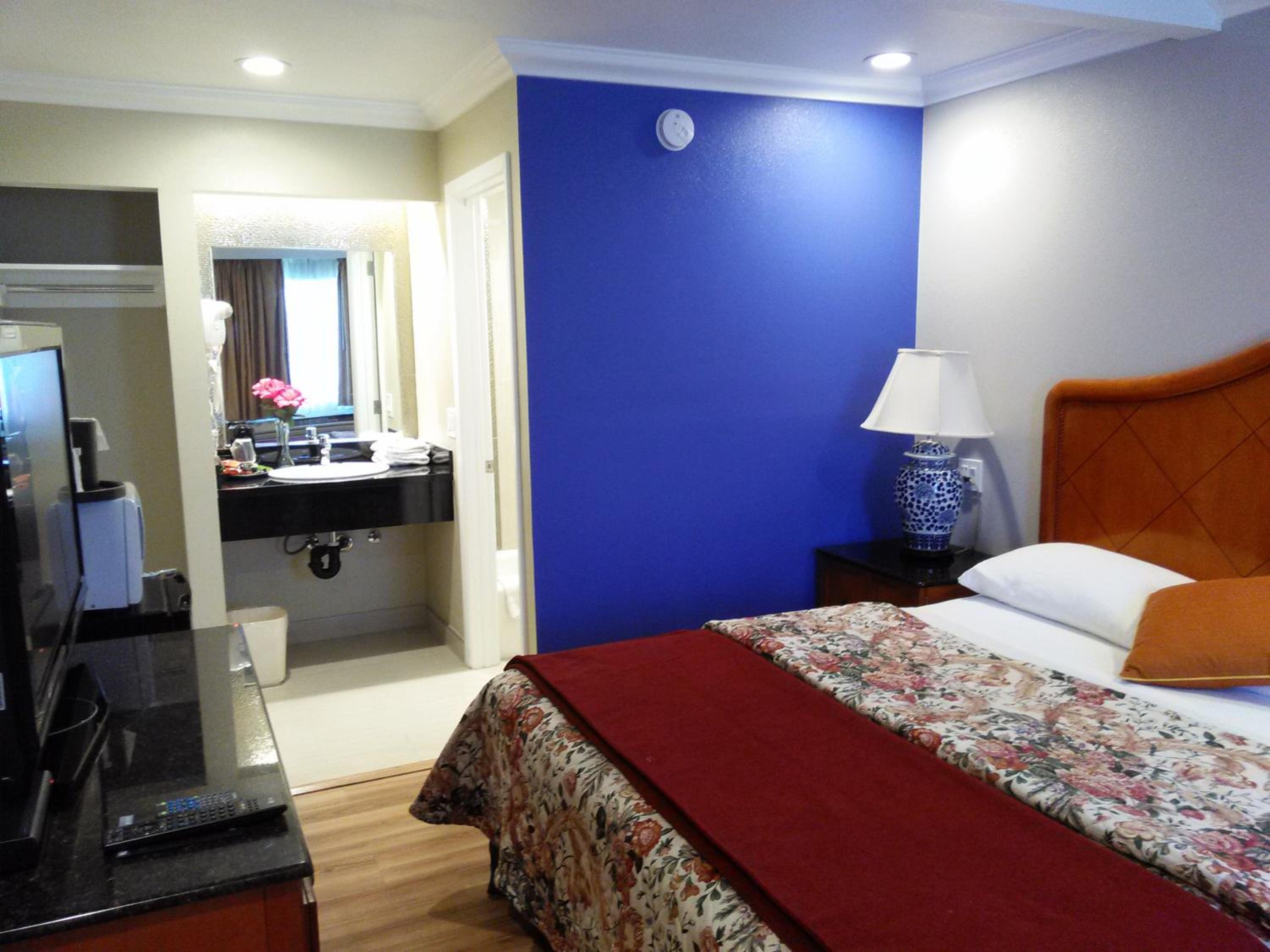 Фото Highlander Motel