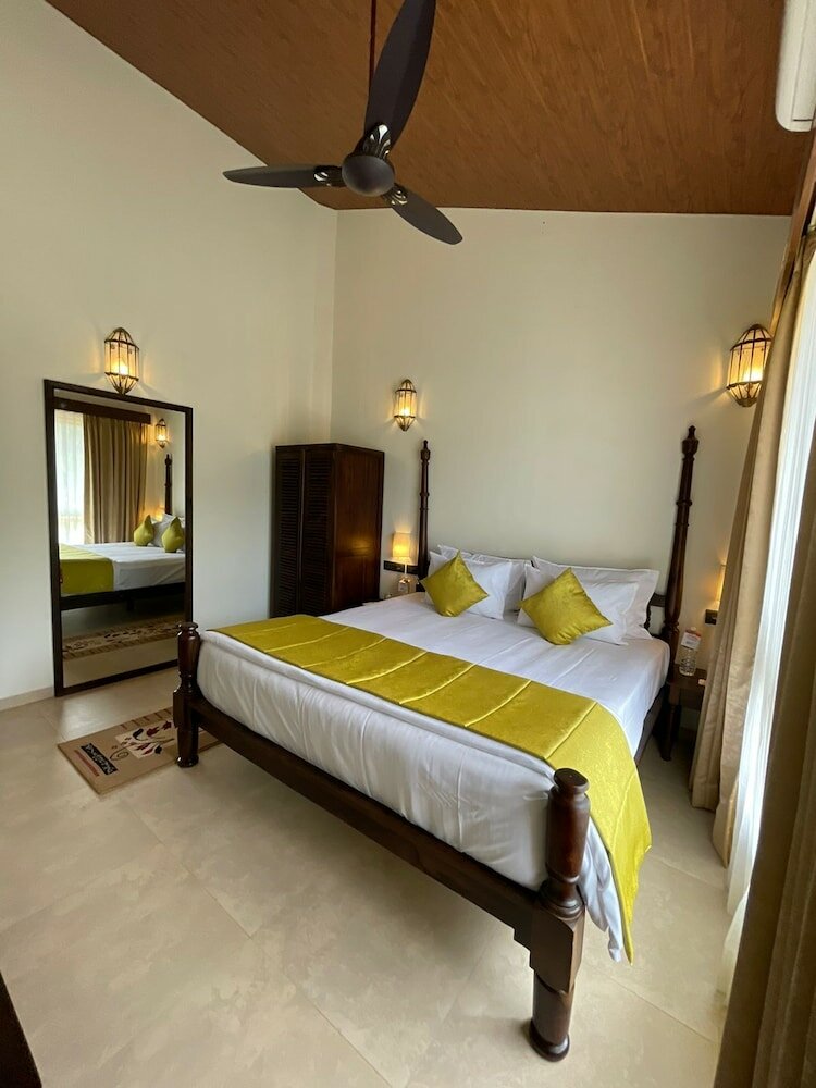 Фото Mastiff Grand La Villae Resort