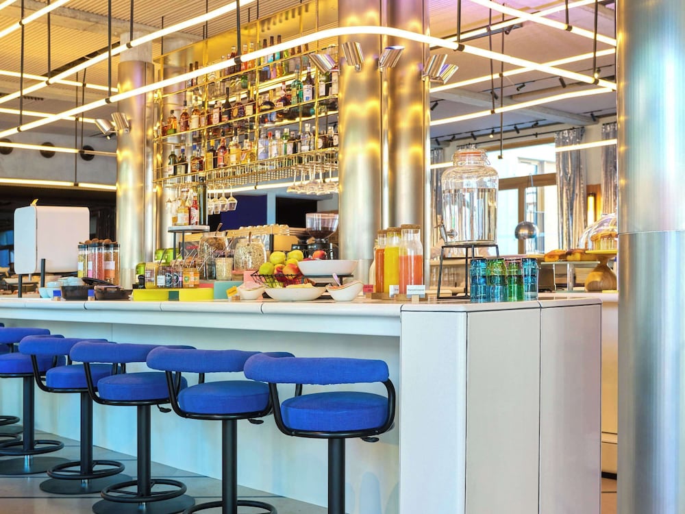 Фото Tribe Paris Clichy