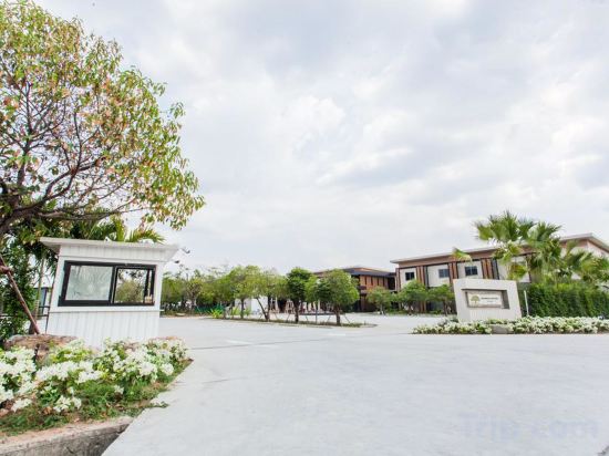 Фото Morino Hotel Si Racha