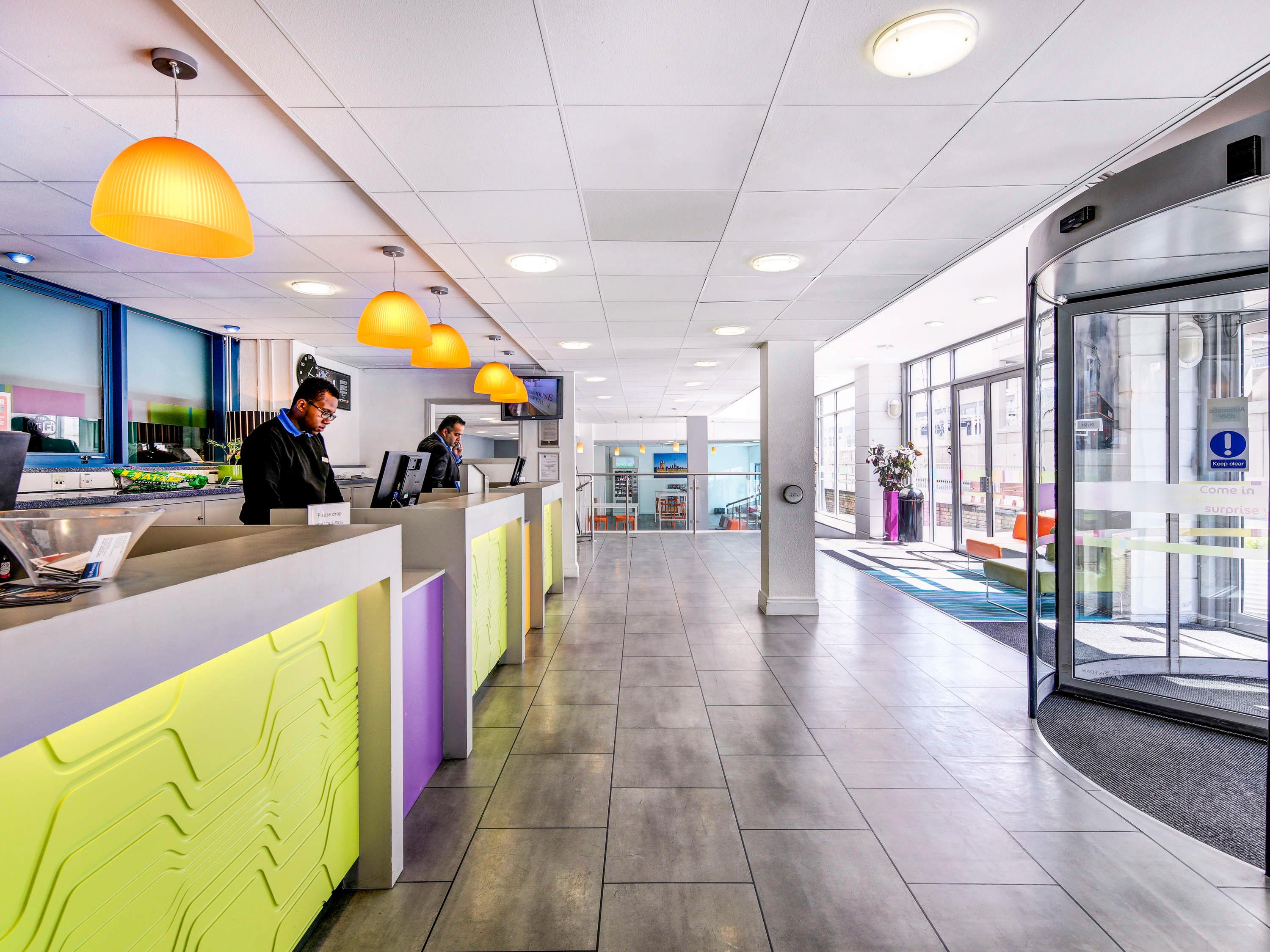 Фото Ibis Styles London Excel