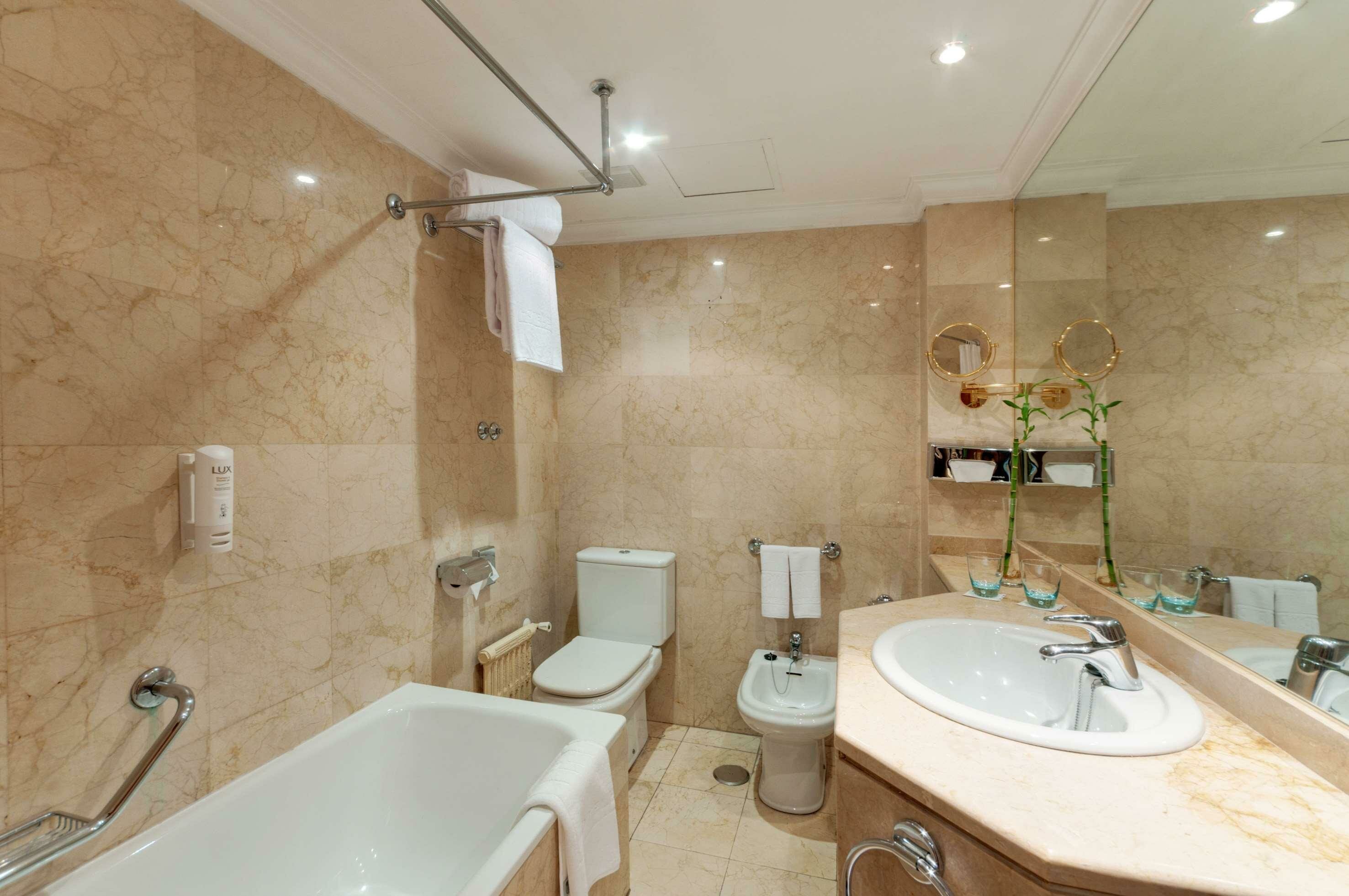 Фото Hotel Alicante Gran Sol, Affiliated by Meliá