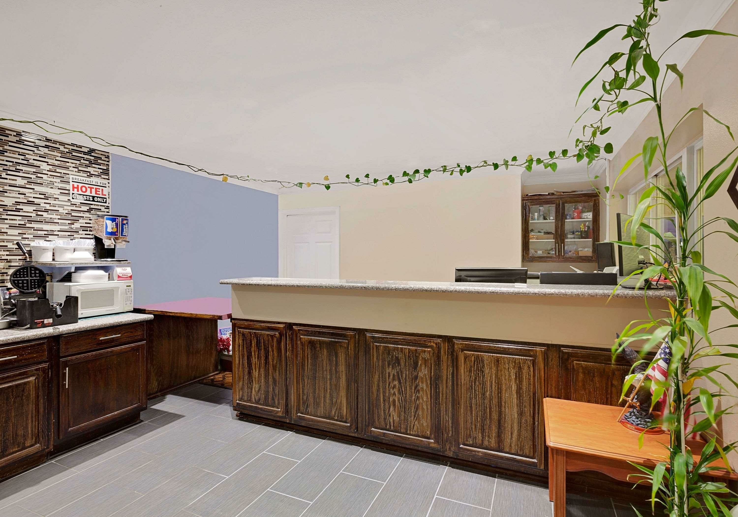 Фото Super 8 by Wyndham Siloam Springs