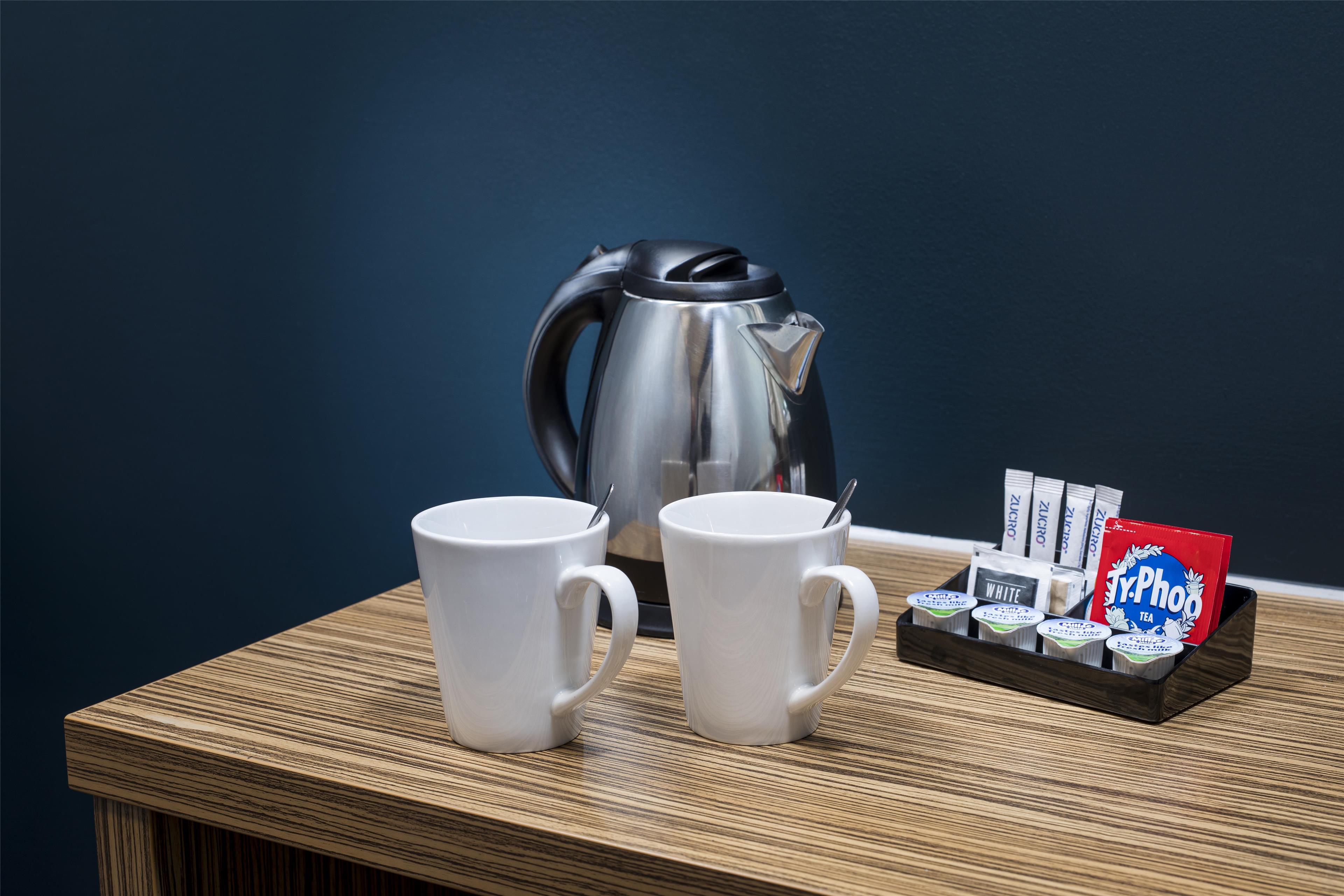 Фото Travelodge London Greenwich High Road