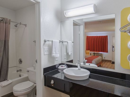 Фото Motel 6 Medford