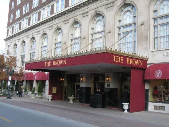 Фото The Brown Hotel