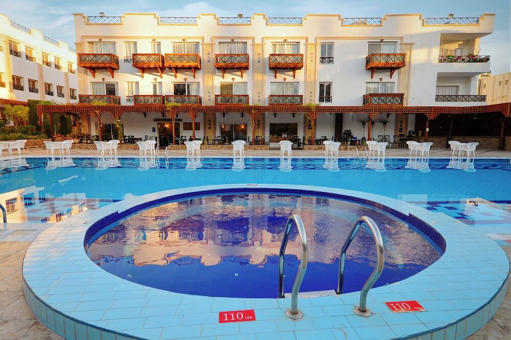 Фото Falcon Naama Star