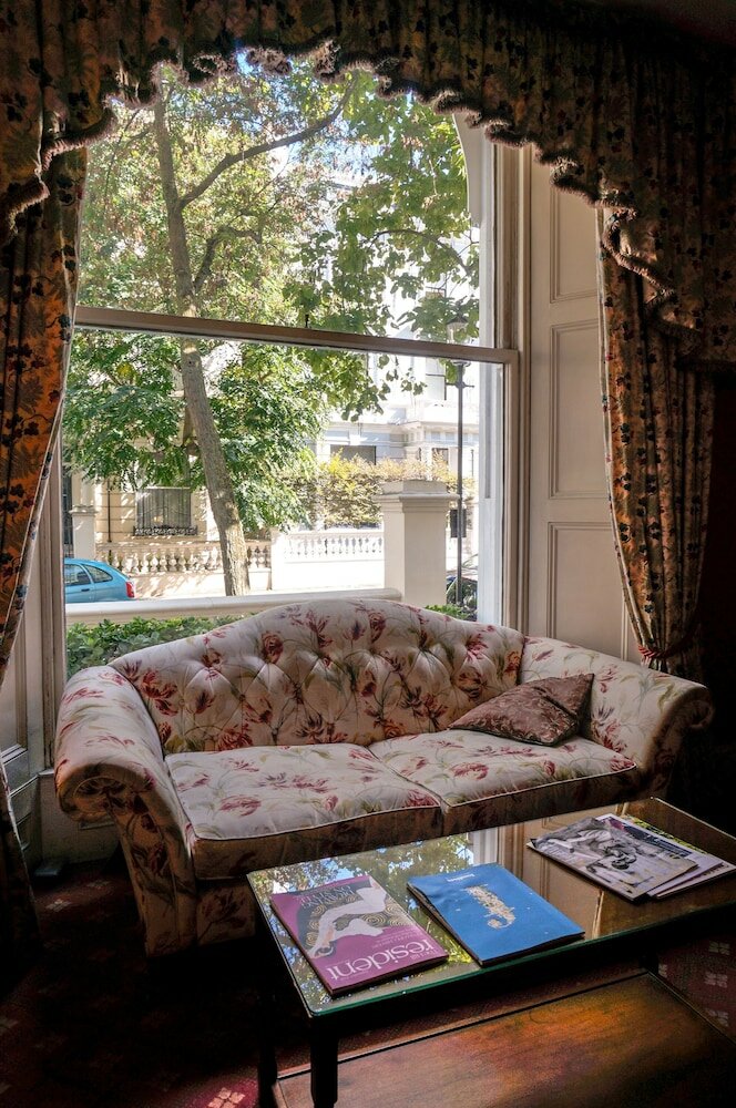 Фото The Abbey Court Notting Hill