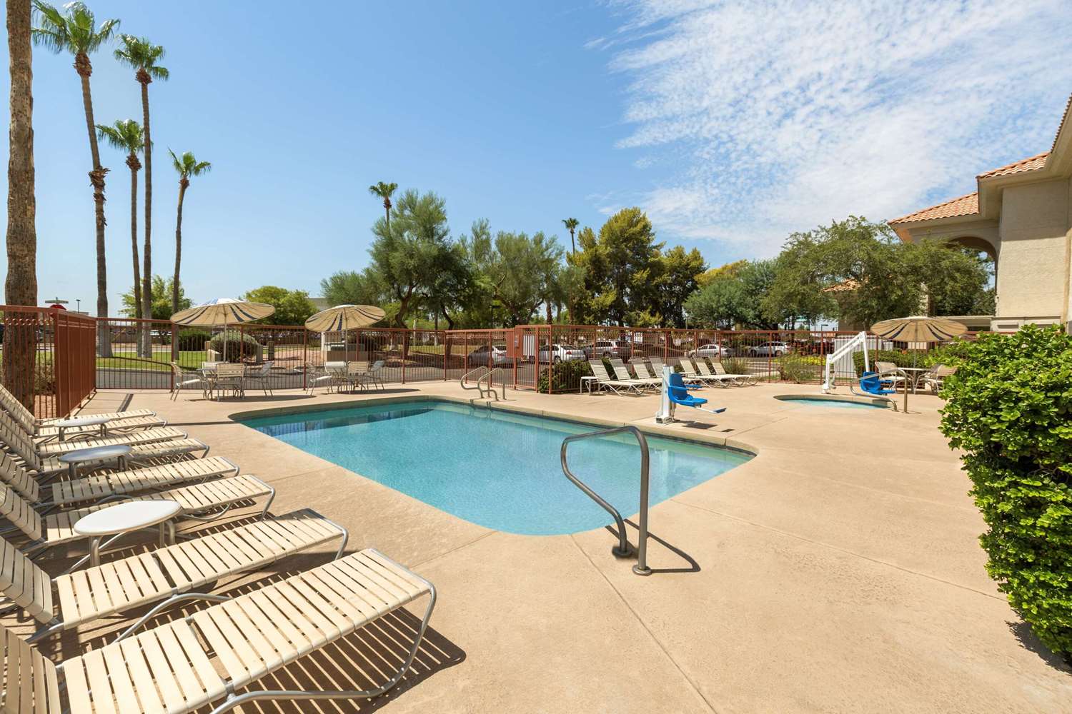 Фото Country Inn & Suites by Radisson, Phoenix Airport, Az