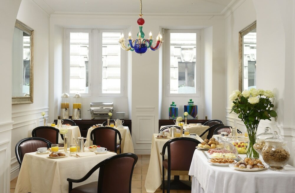 Фото Hotel Pierre Milano