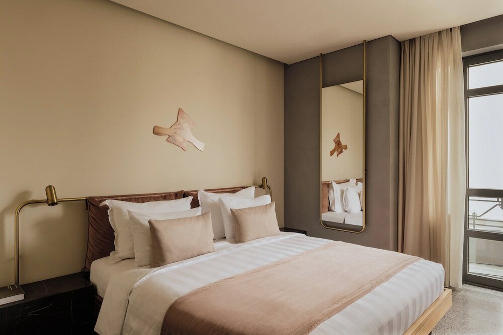 Фото Perianth Hotel