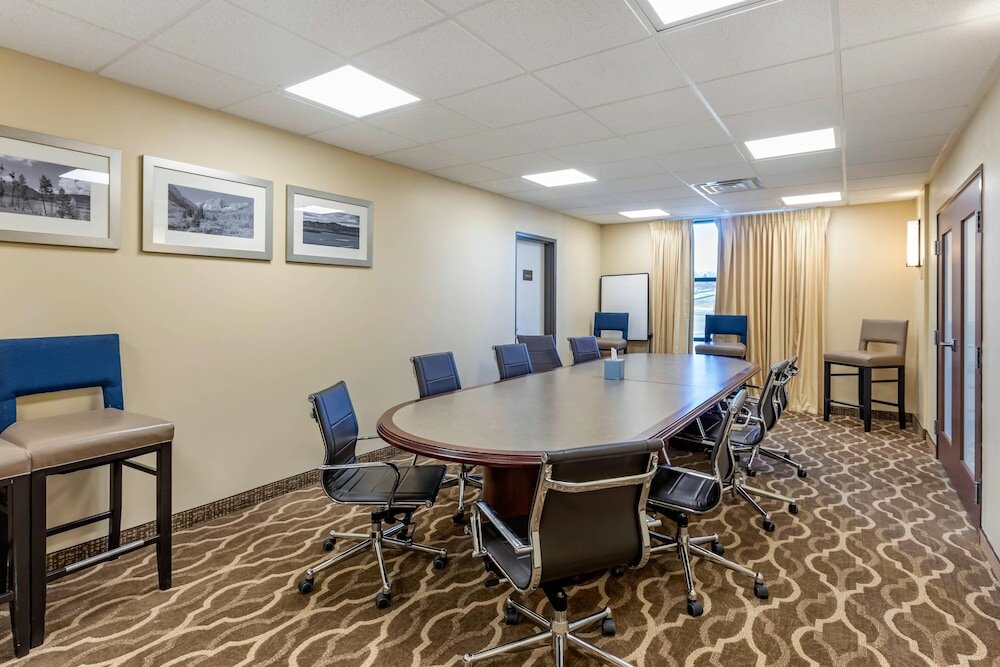 Фото MainStay Suites Near Denver Downtown