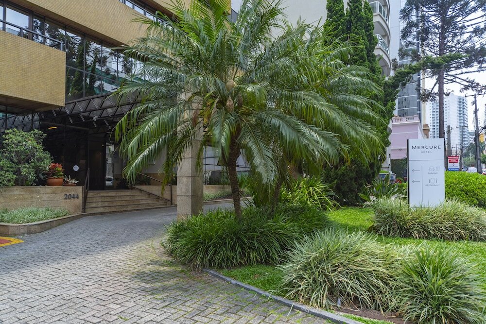 Фото Mercure Curitiba Golden Hotel