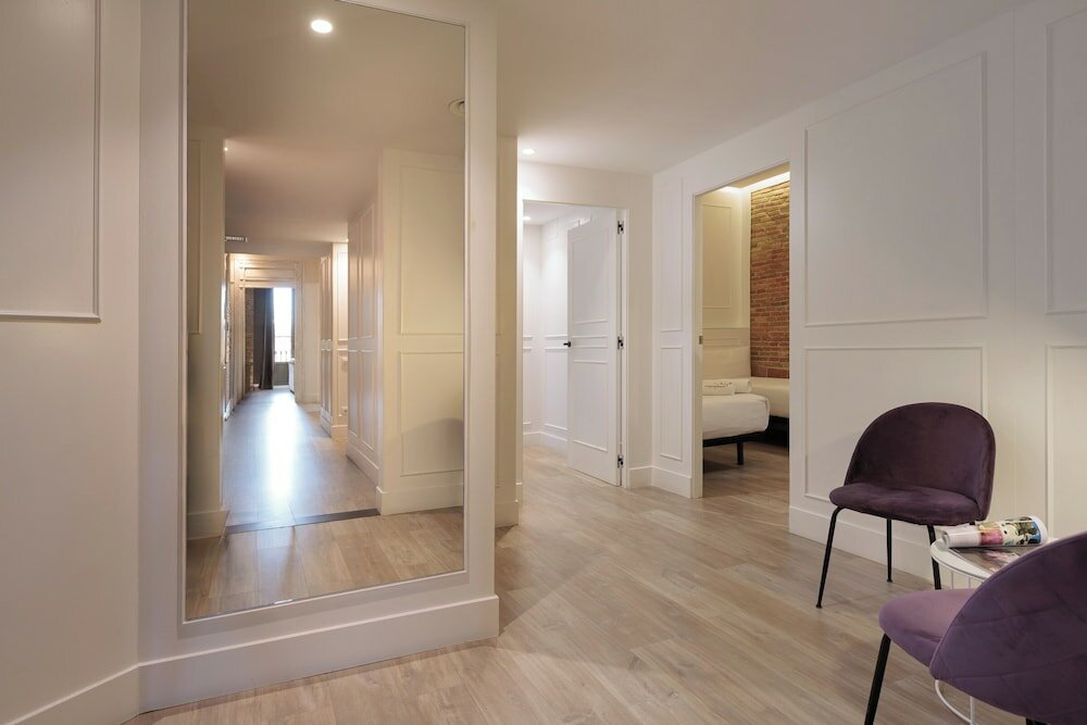 Фото Enjoybcn Miro Apartments