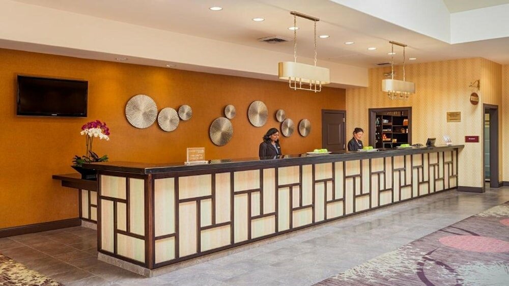 Фото Concord Plaza Hotel