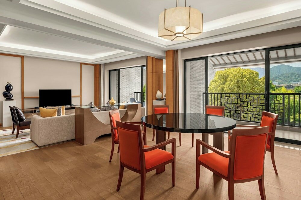 Фото Sheraton Grand Hangzhou Wetland Park Resort