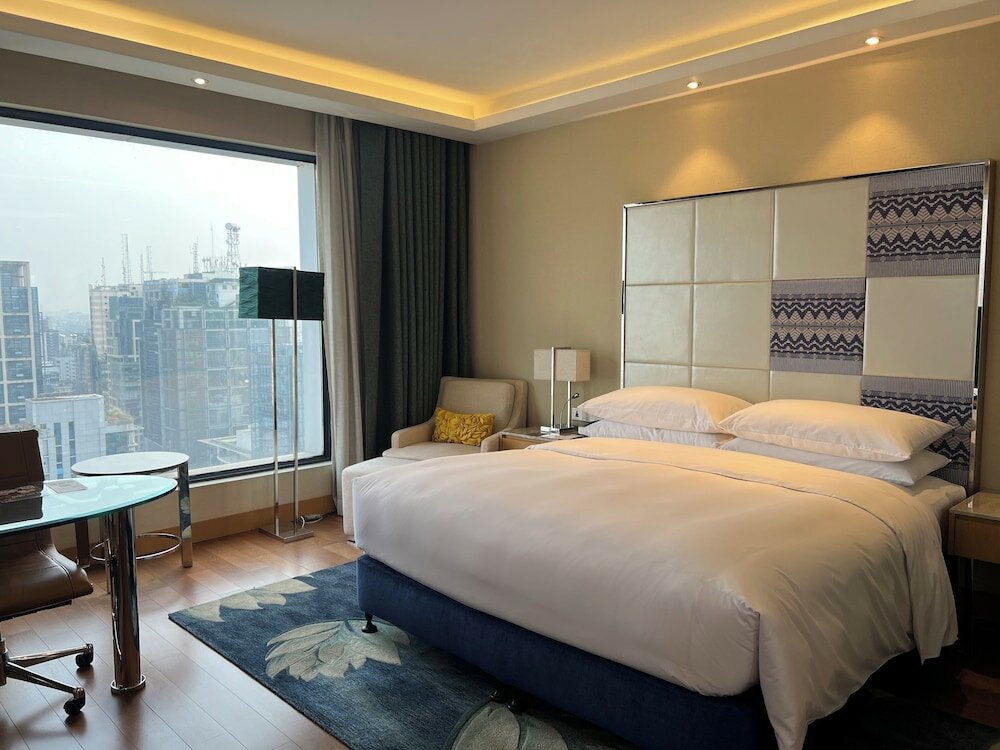 Фото Renaissance Dhaka Gulshan Hotel