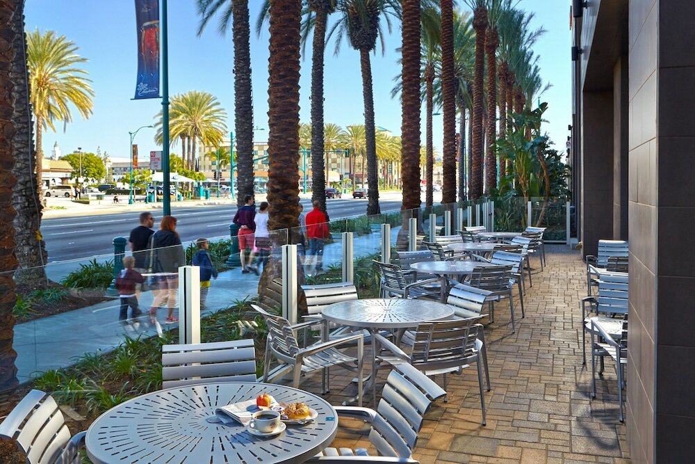 Фото SpringHill Suites by Marriott at Anaheim Resort/Conv. Cntr