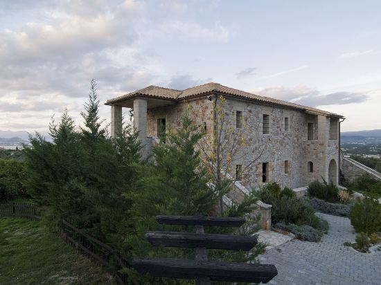 Фото Klymeni Traditional Homes