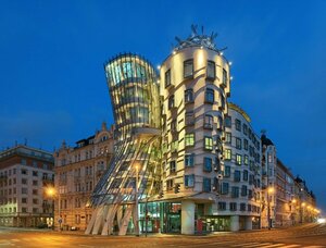 Гостиница Dancing House – Tančící dům hotel в Праге