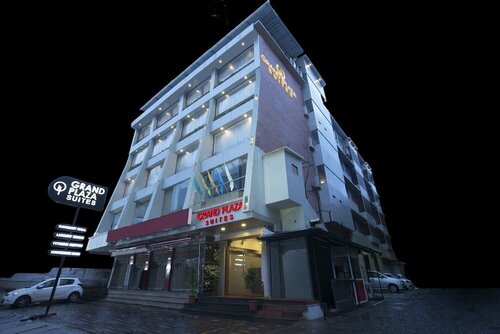 Гостиница Grand Plaza Suites в Кожикоде