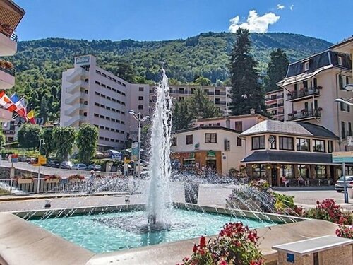 Гостиница Aldovila в Брид-ле-Бене