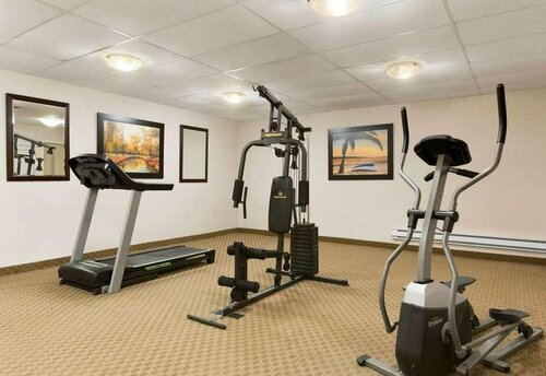 Гостиница Premier Inn & Suites - Downtown Hamilton в Гамильтоне