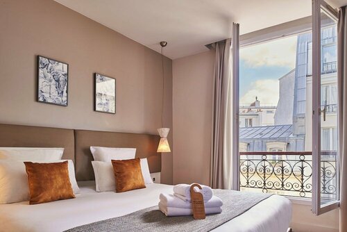 Hotel Magenta 38