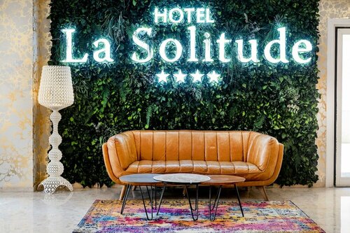 Гостиница Hotel La Solitude в Аржеле-Газо