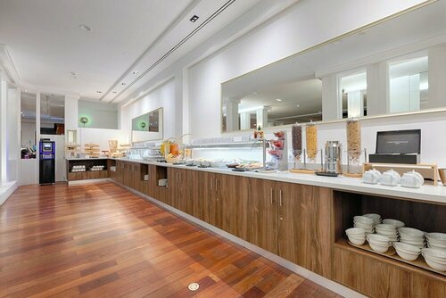 Гостиница Occidental Paris Levallois в Нейи-сюре-Сене