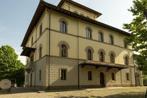 Гостиница Villa Montarioso в Монтериджони