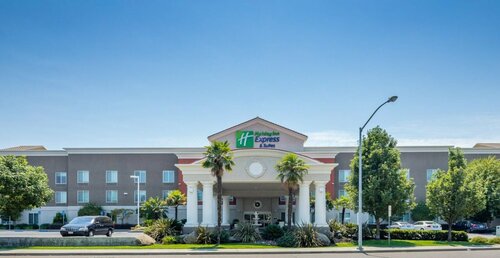 Гостиница Holiday Inn Express & Suites Modesto-Salida by Ihg в Модесто