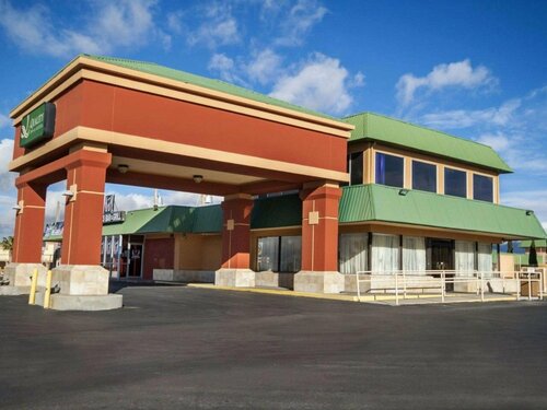 Гостиница Quality Inn And Suites в Эль-Пасо