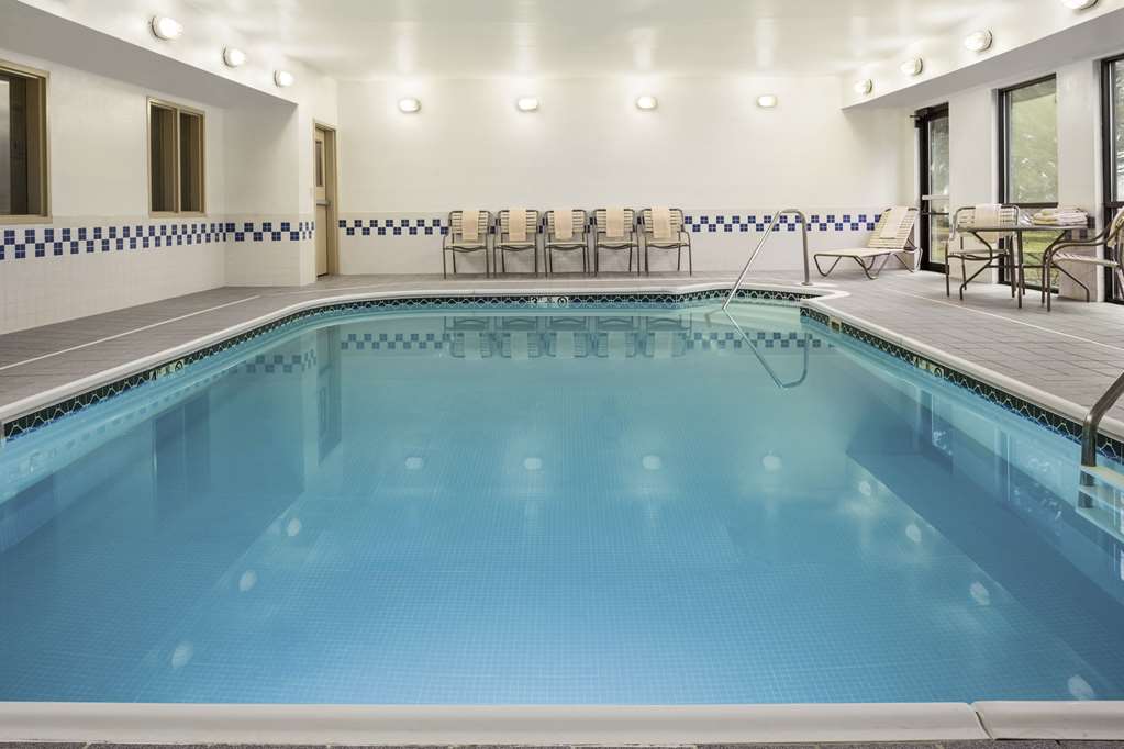 Фото Hampton Inn Findlay