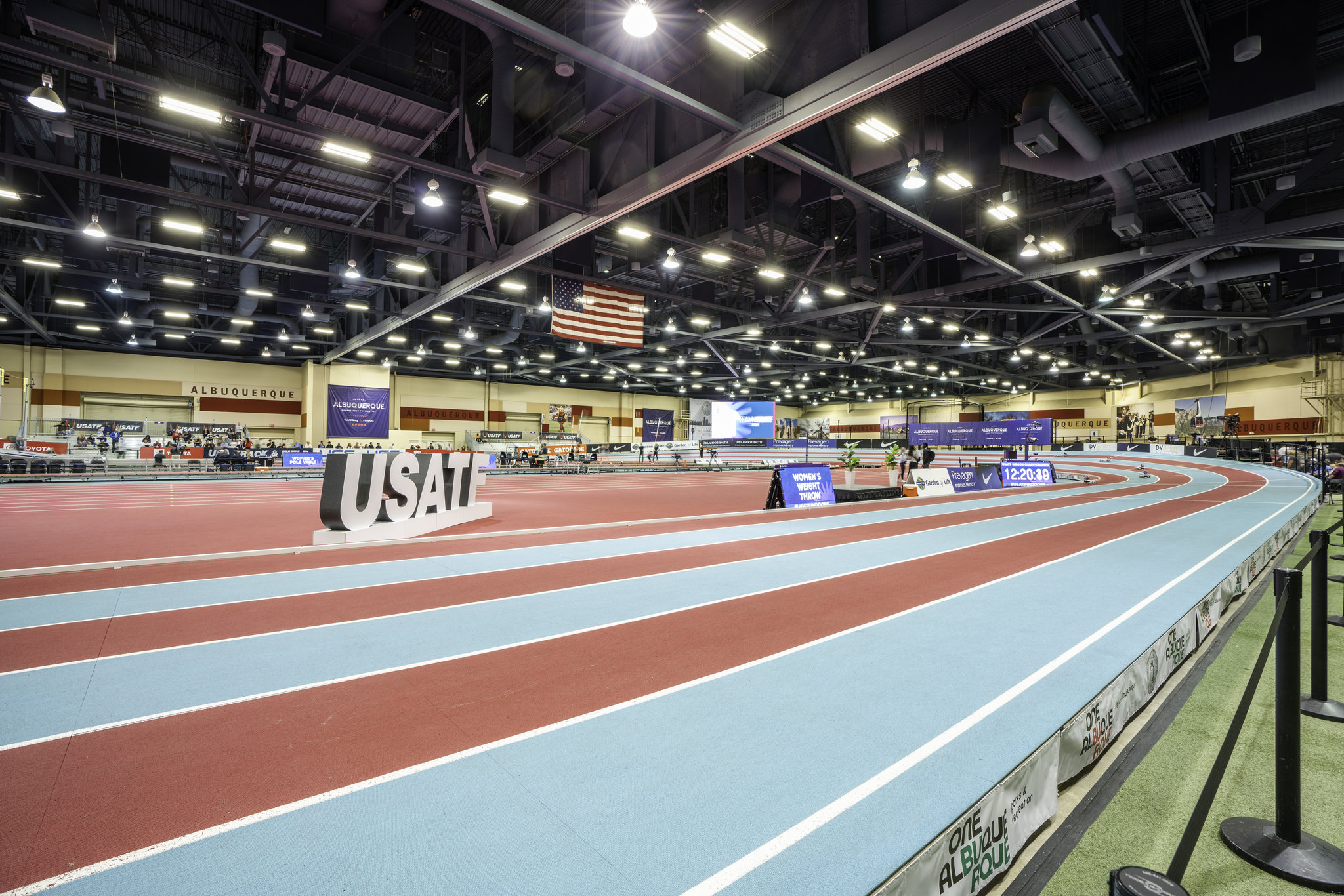 Фото Holiday Inn Express & Suites Albuquerque Historic Old Town, an Ihg Hotel