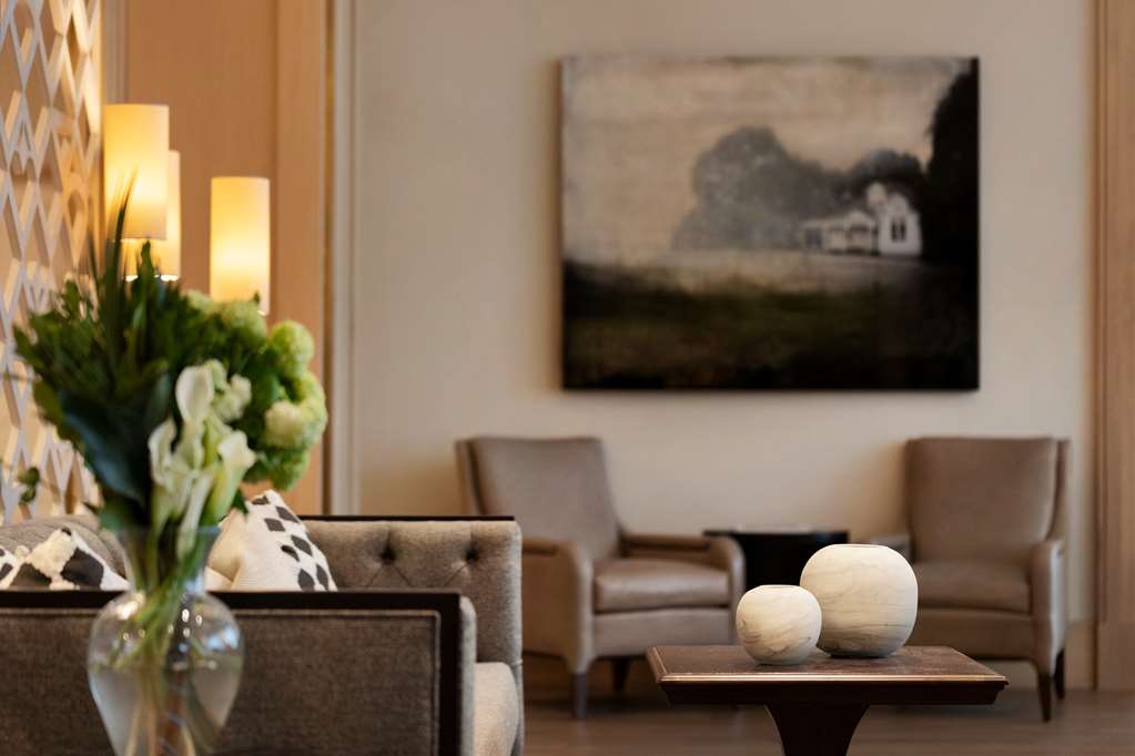 Фото The Harpeth Franklin Downtown, Curio Collection by Hilton