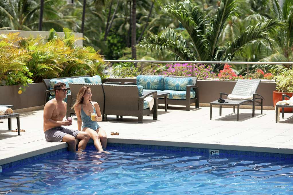 Фото DoubleTree by Hilton Alana - Waikiki Beach