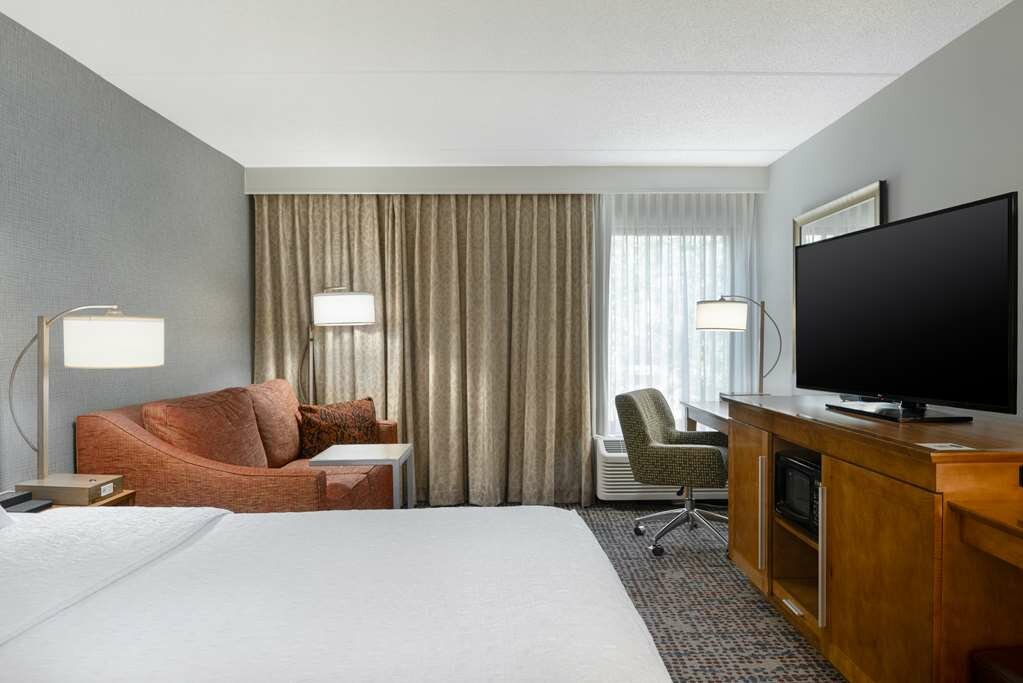 Фото Hampton Inn Tallahassee-Central