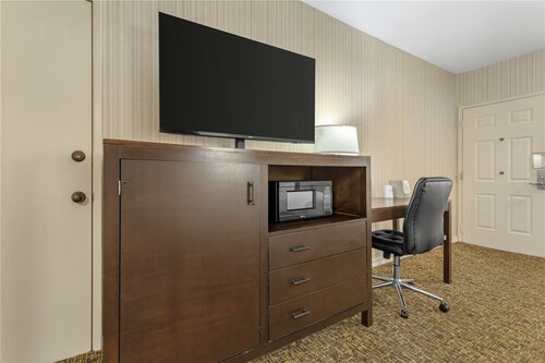 Гостиница Best Western Plus Big America в Санта-Марии