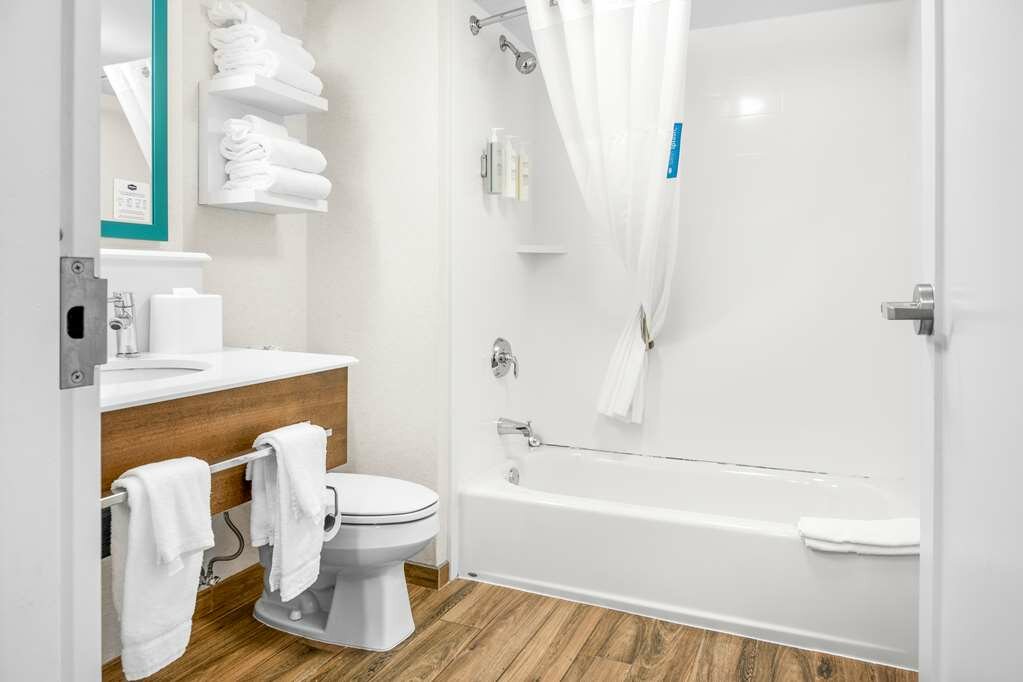 Фото Hampton Inn Grand Rapids-North